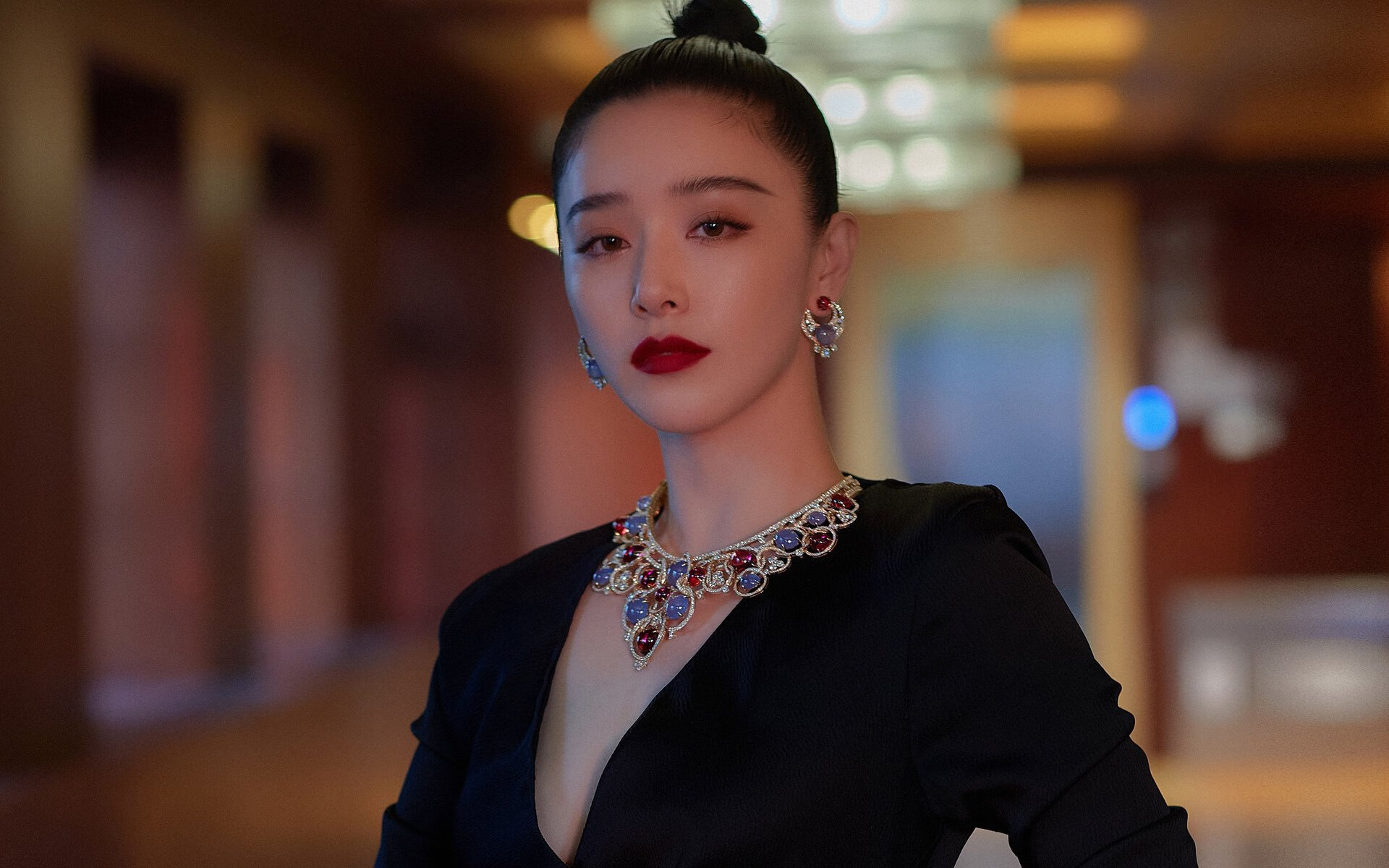 “萨尔·巴赫:南非橄榄球的希望,点燃全队士气”