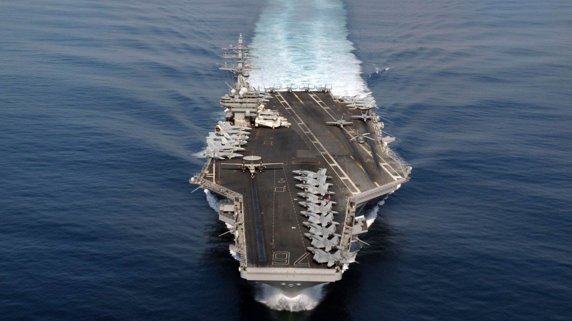 战术体系持续打磨多名新秀融入速度超出教练组预期,新秀联合试训