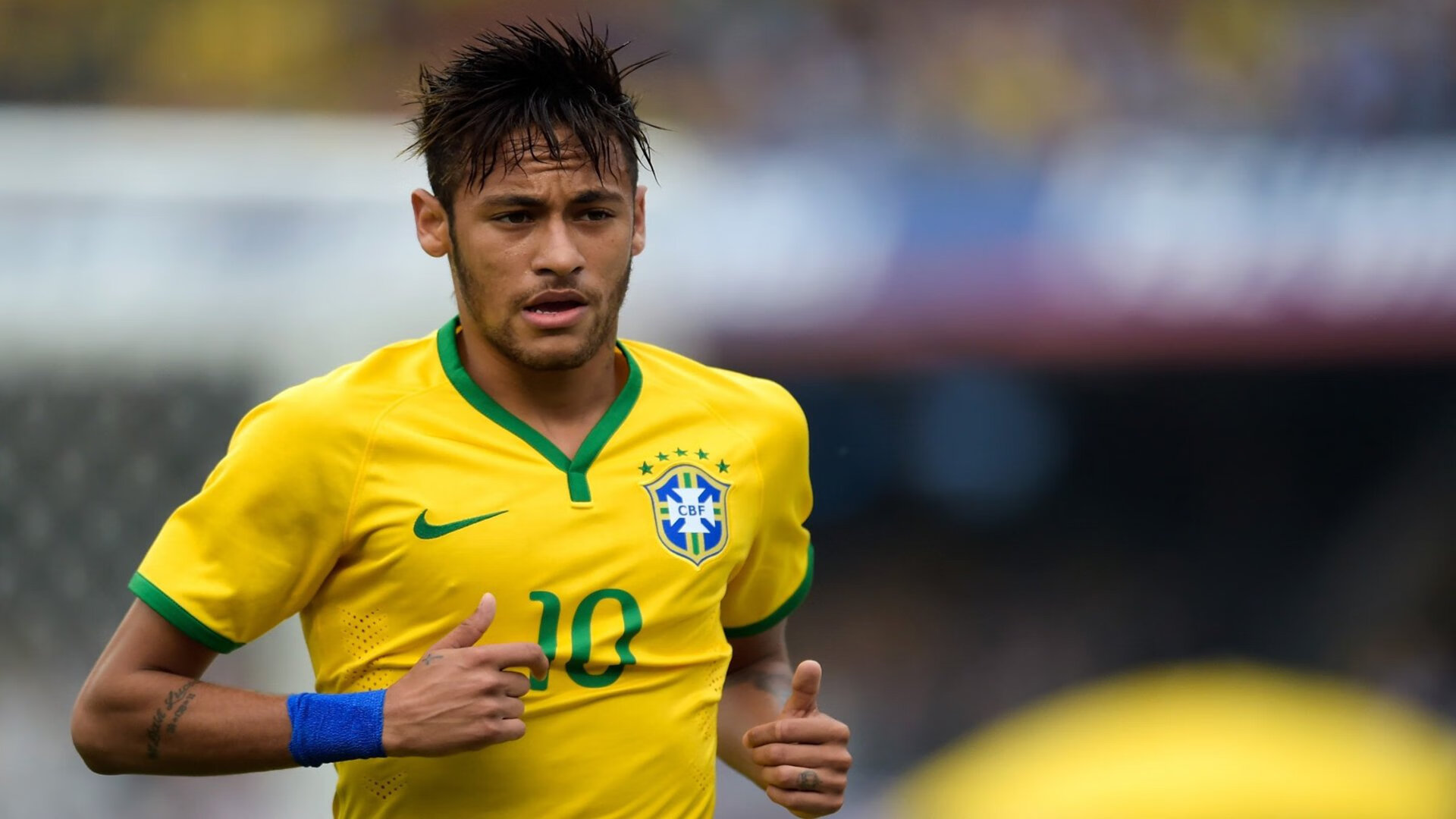 AYX GAME-“2025世界运动会：武术赛场上，选手的气势与精湛的技艺相辅相成